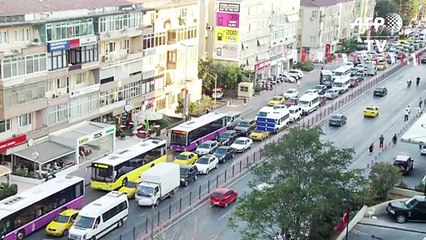 Uber: Le champion de la voiture avec chauffeur se jette à l'eau