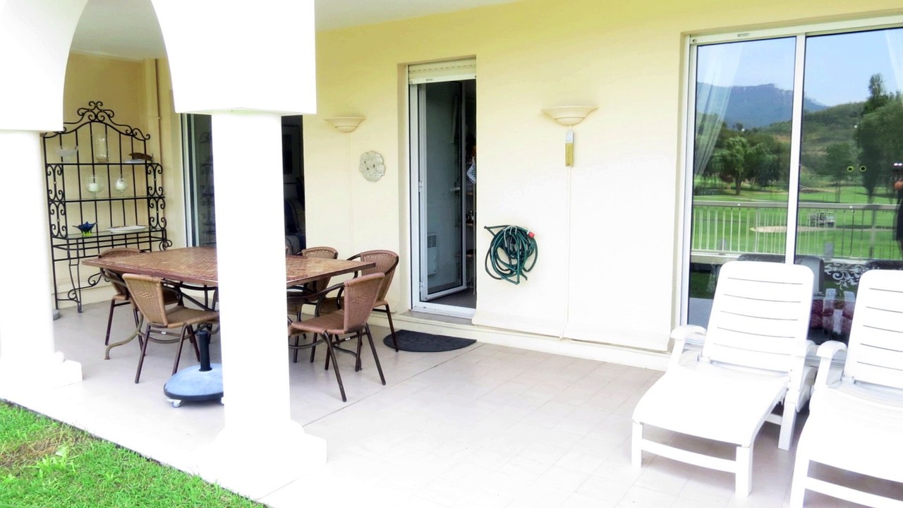 VENTE 2 pièces 50 m² à Mandelieu-La-Napoule - Terrasse de 43 m