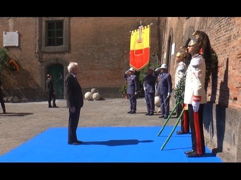 Napoli - Mattarella celebra i Caduti delle Quattro Giornate (28.09.15)