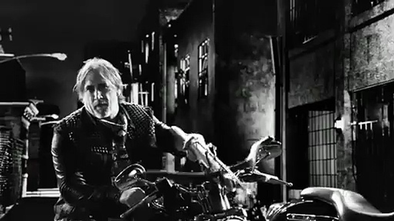 Sin City  A Dame To Kill For Movie CLIP - Looks Like Trouble (2014) - Jessica Alba Movie HD