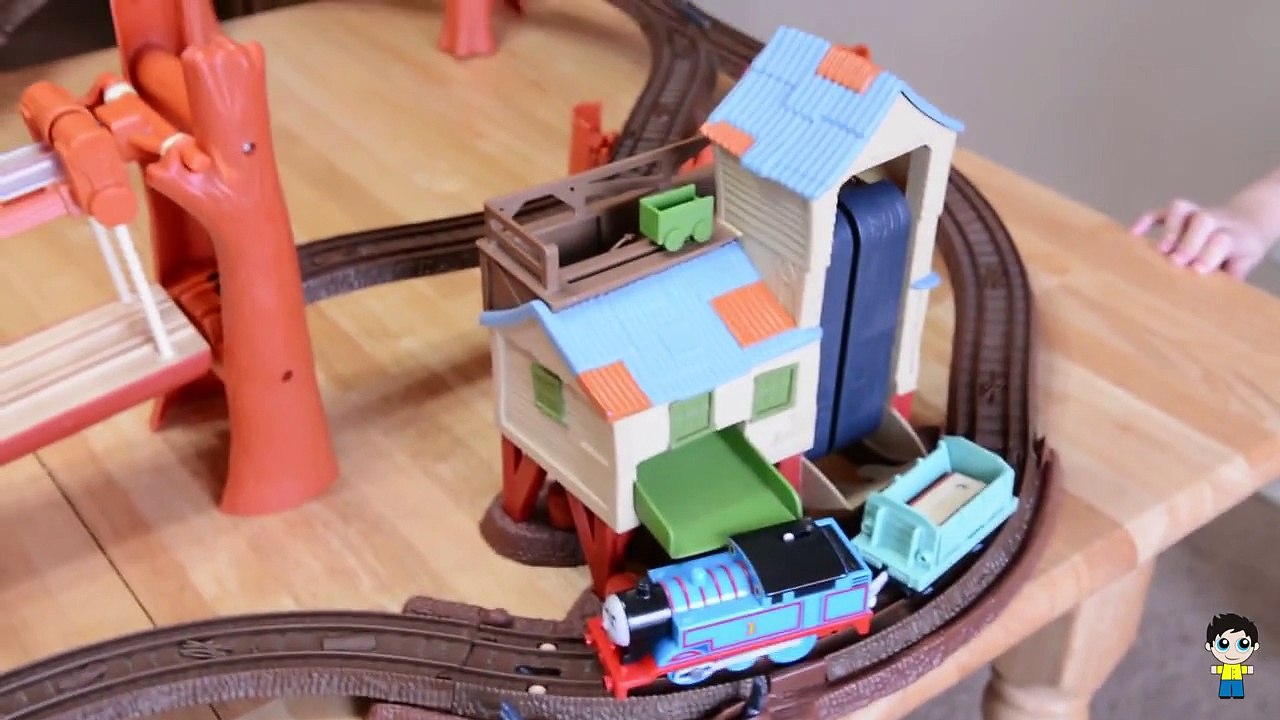 Thomas & Friends TrackMaster Zip, Zoom & Logging Adventure - Kinder Playtime