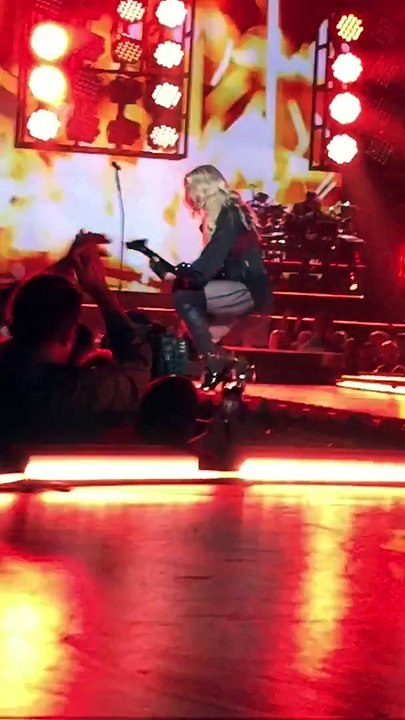 Madonna - Rebel Heart Tour - Burning Up - Boston - 9_26_15 (1080p)