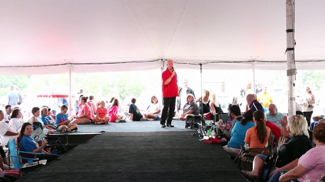 Chris Drummond sings 'If You Love Me Let Me Know' Elvis Week 2015