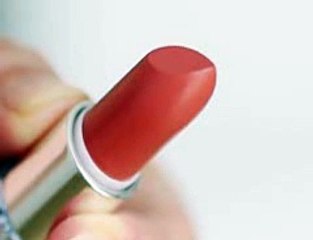 7 Makeup Looks You Can Do With Your Eyes Closed -