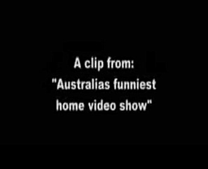 Pferd kackt auf Frau