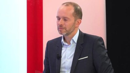 Antoine de Maximy : « J’ai acheté plus de 25 chemises rouges ! »