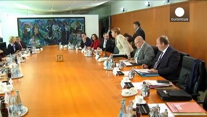 Merkel echa el freno a su política de acogida de refugiados