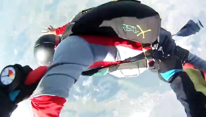 Student Skydiver Experiences Tense Moments - This video will Sweat your toes For Sure