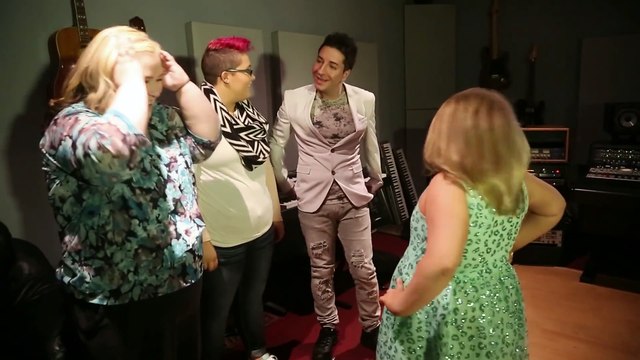 Le pire clip de l'année.... La honte!!! Honey Boo Boo, une mini miss chante et danse