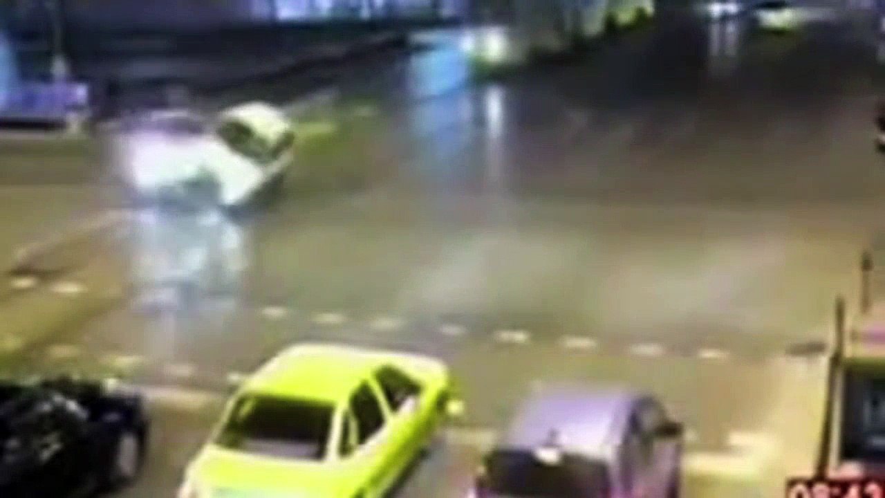 Kecelakaan atas Kecelakaan Mobil Paling Mahal yang PERNAH ada !