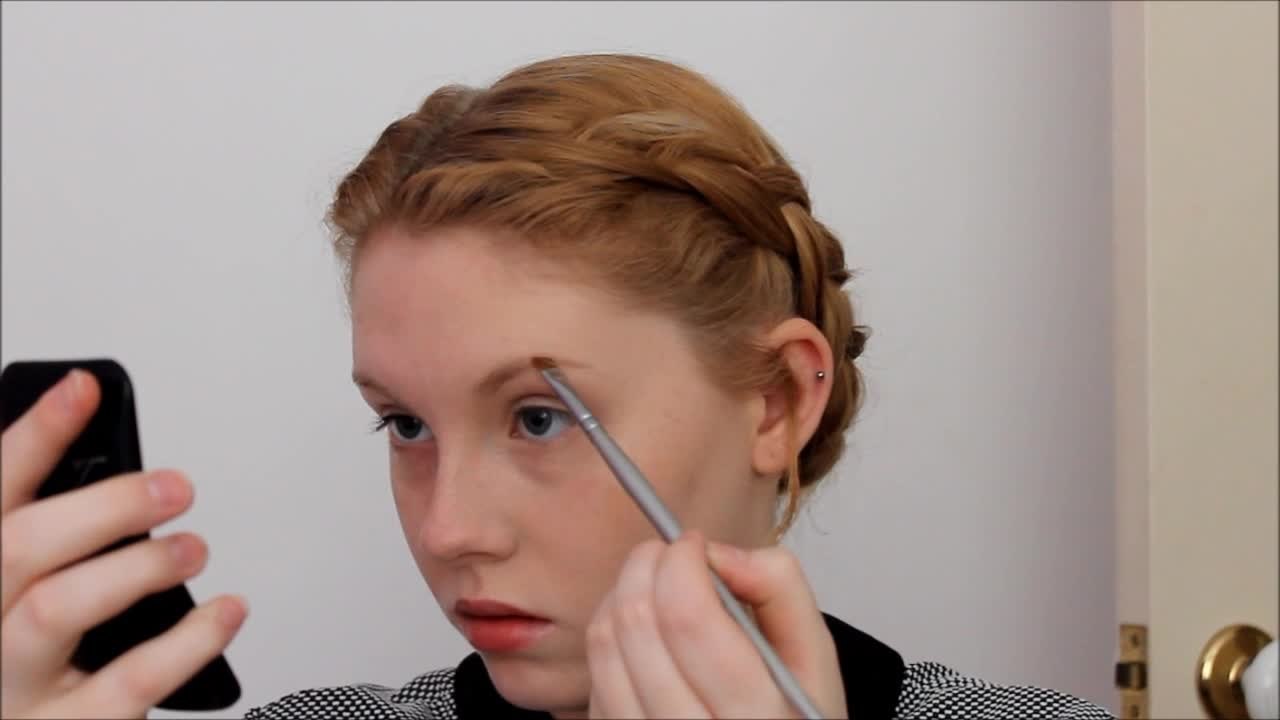 Social experiment: The power of makeup