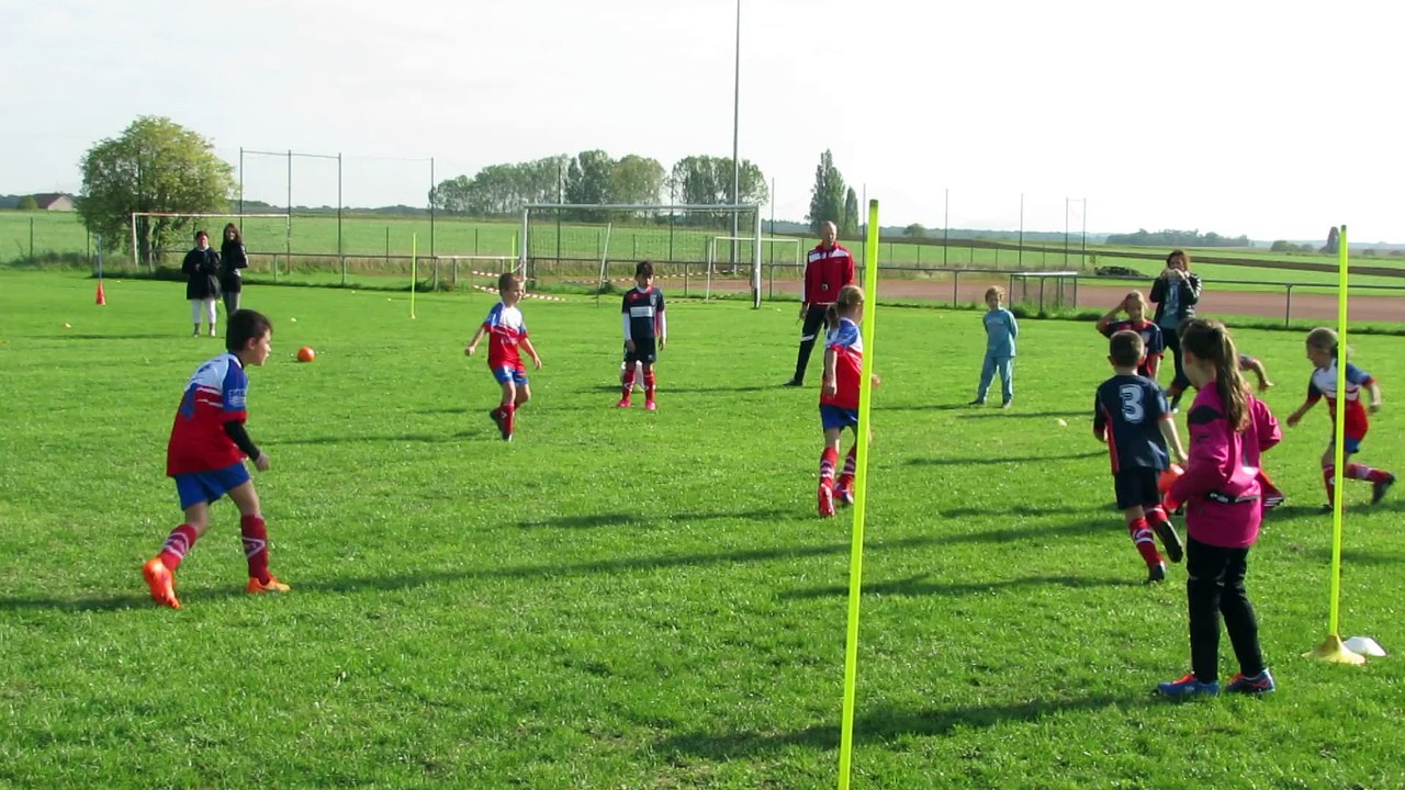 Plateau U8-U9 à Ruffey frappe de Gaetan