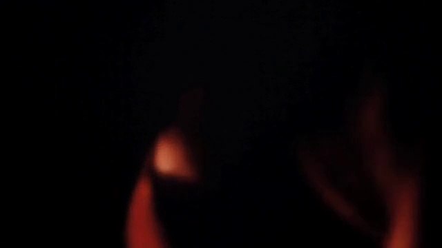 Sun Glitters - Love Me (:PAPERCUTZ Remix)