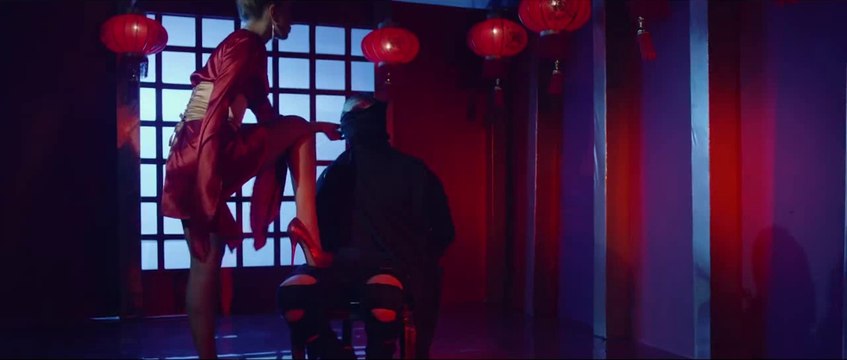 Farruko Lejos De Aquí