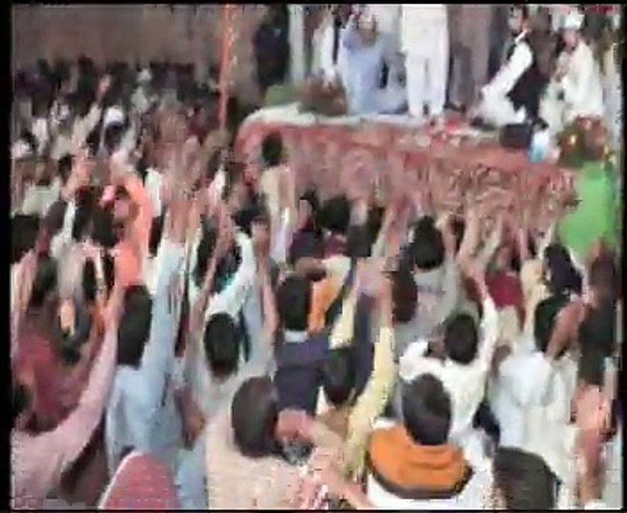 shan rab ne hazoor di banayi hoye ay -Shahbaz Qamar Fareedi-Punjabi Naat