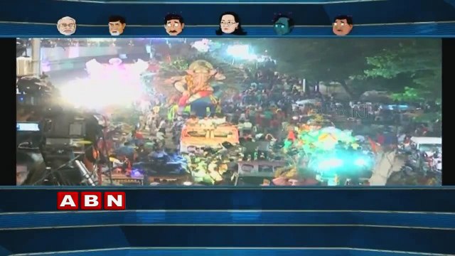 Running Commentary - Cards play at Chandrababu Naidu Rythu Yatra