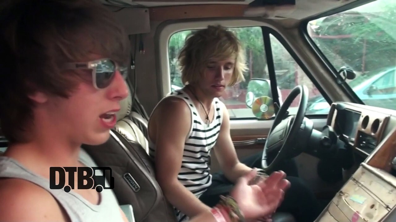 Lights Out - BUS INVADERS (The Lost Episodes) Ep. 79