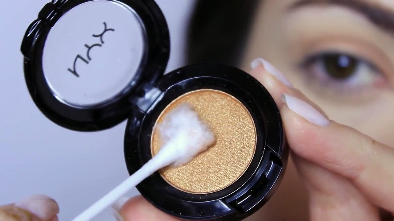 Eye Makeup DIY Hacks