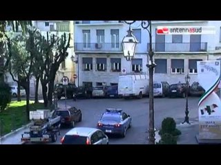 TGSRVset29 andria disabile legato all albero