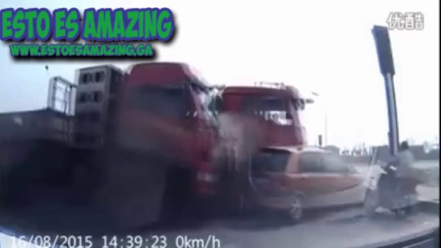 Fatal Accident with 3 Dead | Accidente Fatal Deja Muertas A 3 Personas