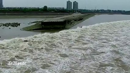 Un raz-de-marée frappe une ville de l'est de la Chine