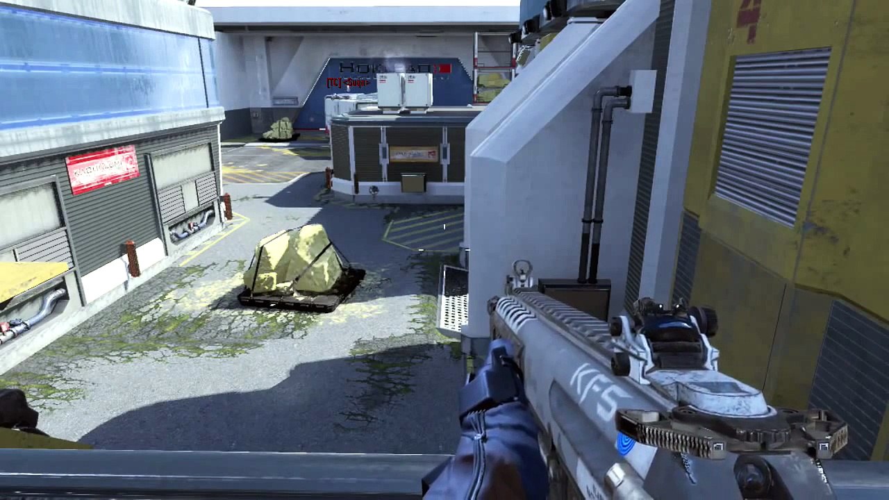 MICKEY MOUSE & DONALD DUCK MEET THUGS ON XBOX LIVE (Advanced Warfare Voice Trolling)