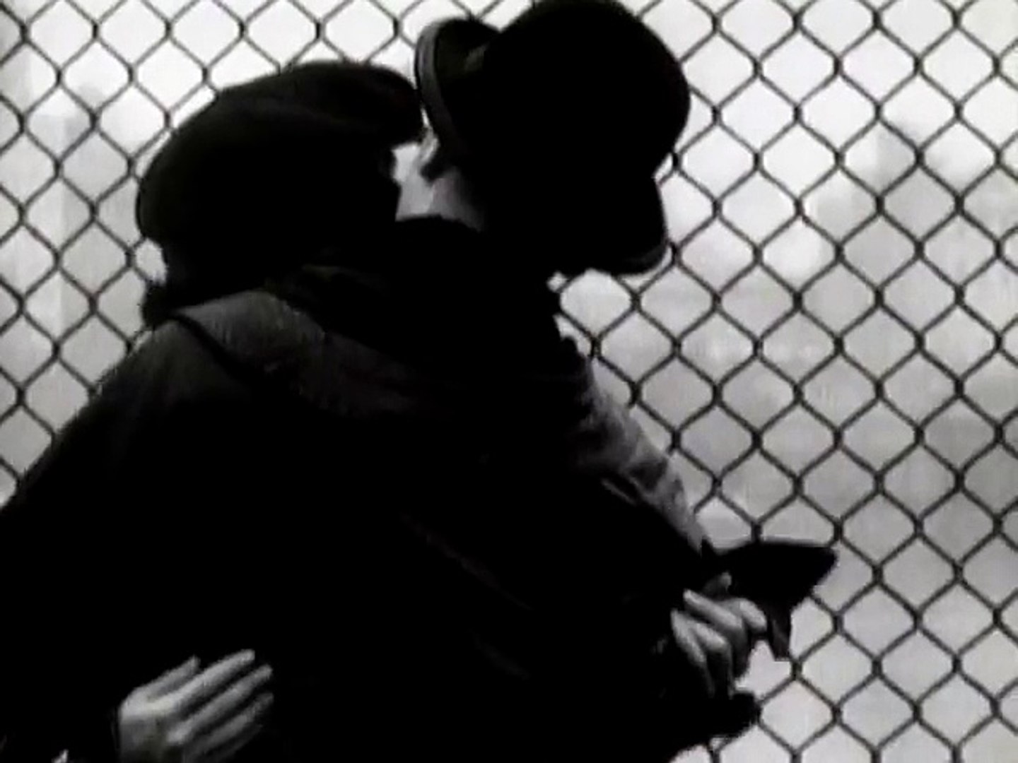 Depeche Mode - Policy Of Truth (Video) - video Dailymotion