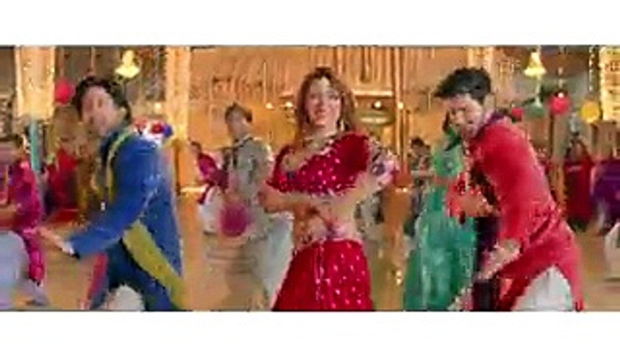 Item No Tharki New Song By Pakistani Movie Halla Gulla