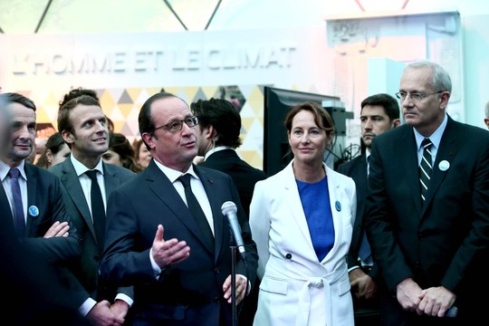 Discours au Dôme du CNES