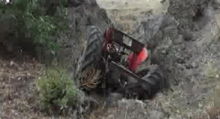 Traktör 50 metrelik uçuruma yuvarlandı