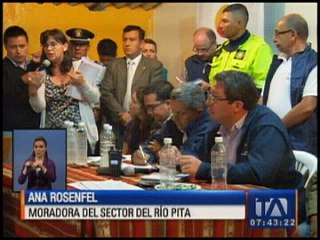 Moradores que viven en zona de riego por el volcán Cotopaxi están inconformes