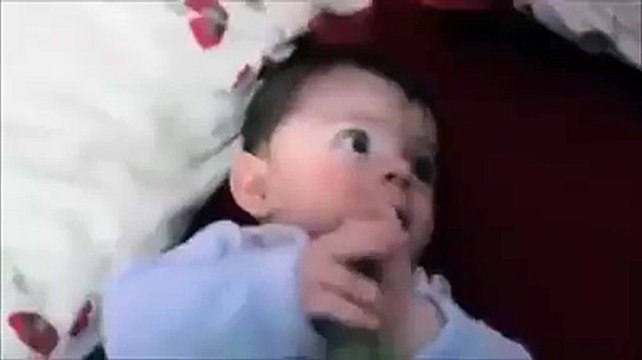 ایک بچا جو گانہ سون نے سے روتا ہی اور قرآن سن نے سے خوش ہو جاتا ہے ایسا موعجزہ آج تک نہیں دیکھا ہوگا