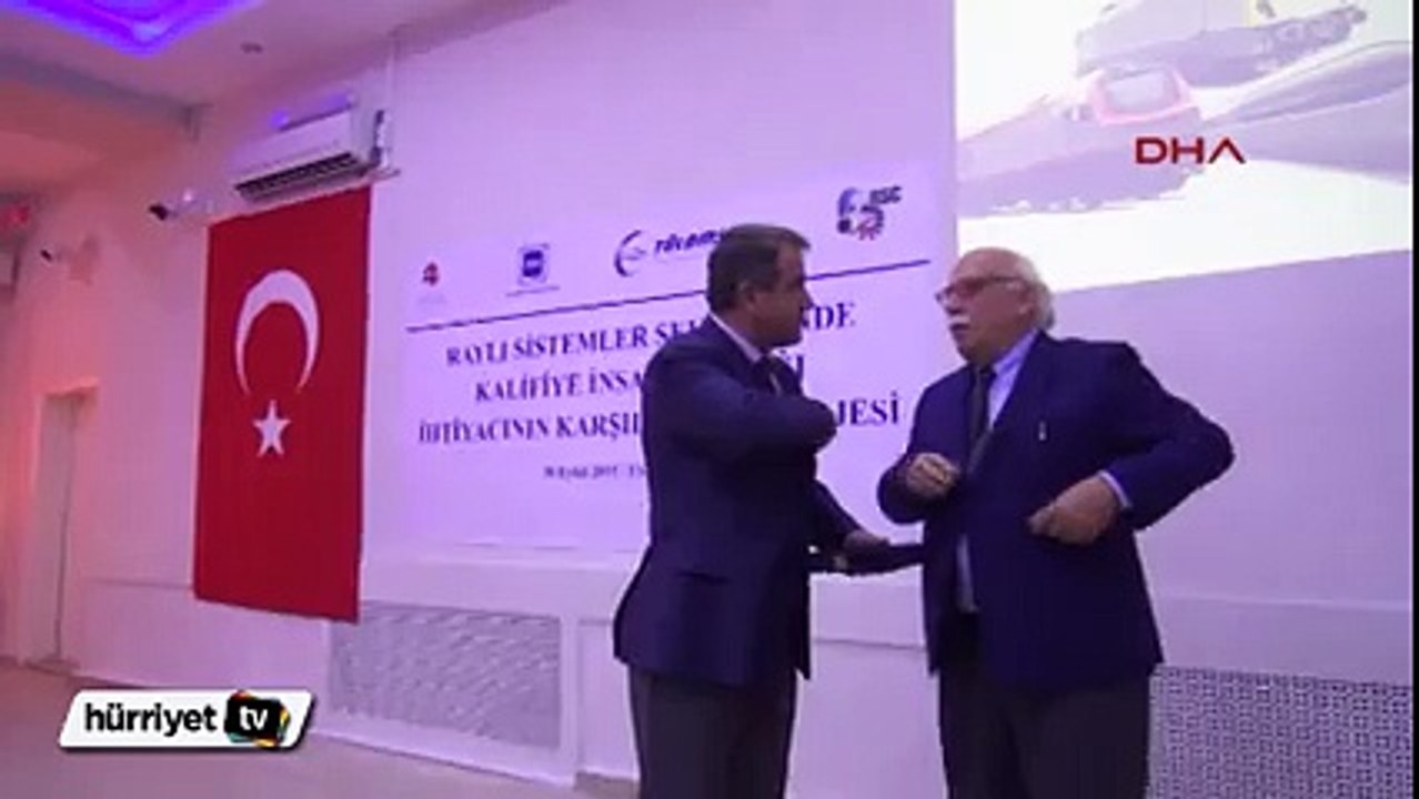 Bakan Avcı kapalı ceket cebini bıçakla açtı