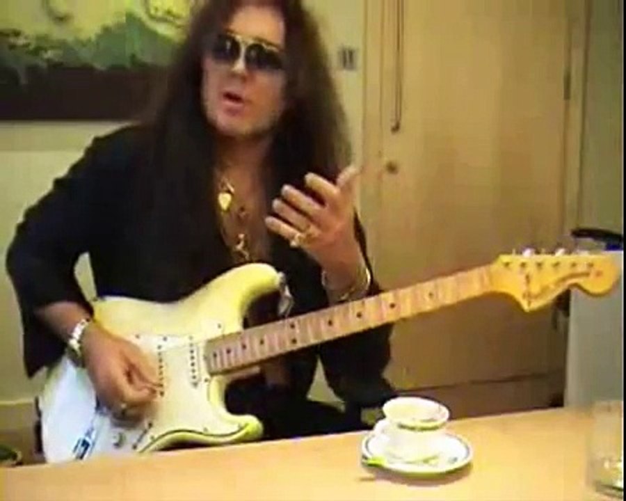 Yngwie Malmsteen lesson - Dublado