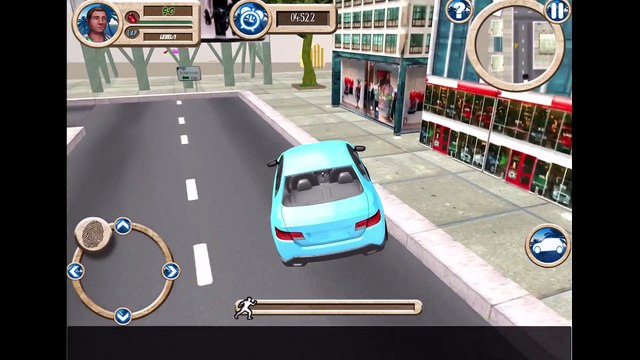 Un gamer teste des copies du jeu GTA V achetées sur Google App Store