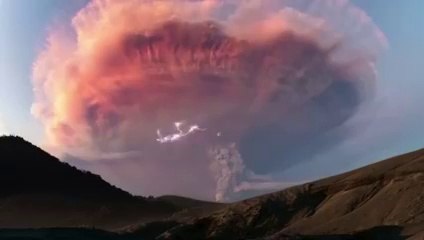 Un orage volcanique en Patagonie à couper le souffle !