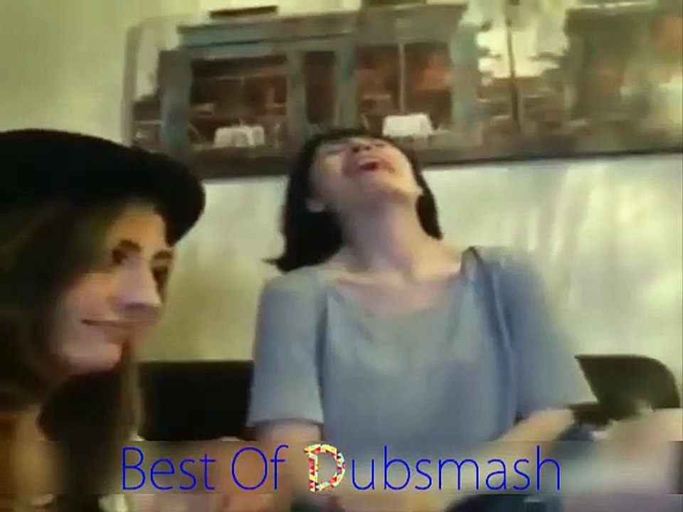 Girls Best Dubsmash Of Kangana Ranaut Queen Movie 2015