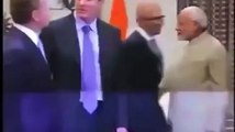 Satya Nadella wipes his hand after shaking hands with PM Modi MOST FUNNY - Video Dailymotion
