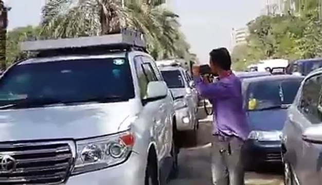 Check Out The Protocol Of Imran Khan When He Reached AT Lahore