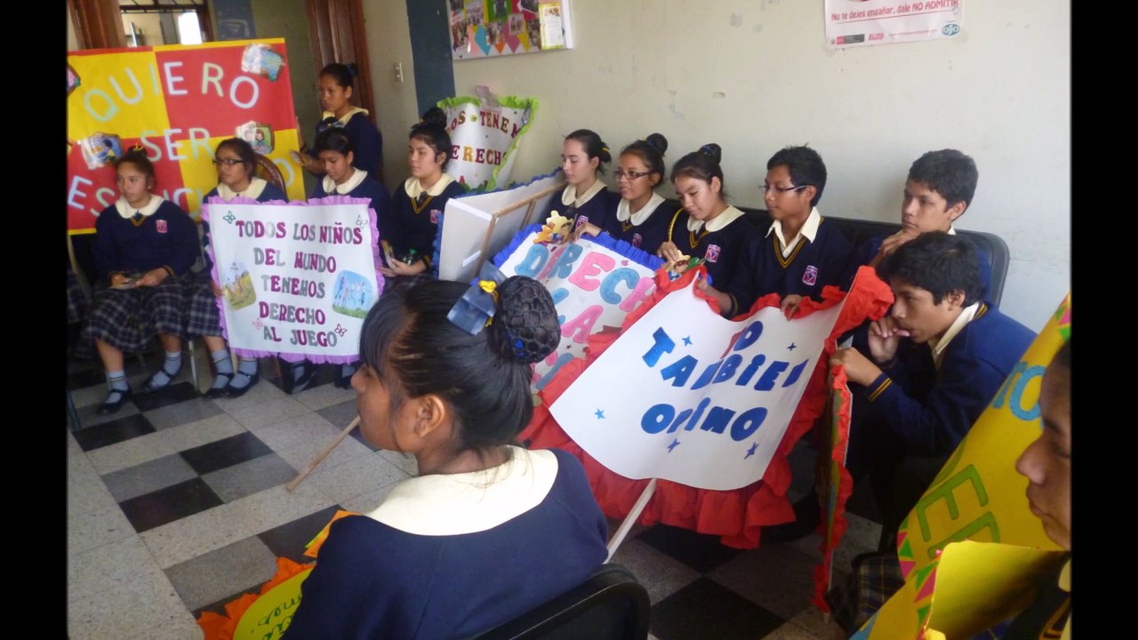 Pasacalles por la Semana del Niño y Adolescente (DEMUNA/MDJLO)