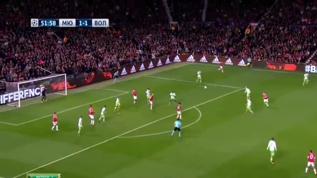Manchester United 2-1 Wolfsburg # Smalling [ Amazing Assist Mata !! ]