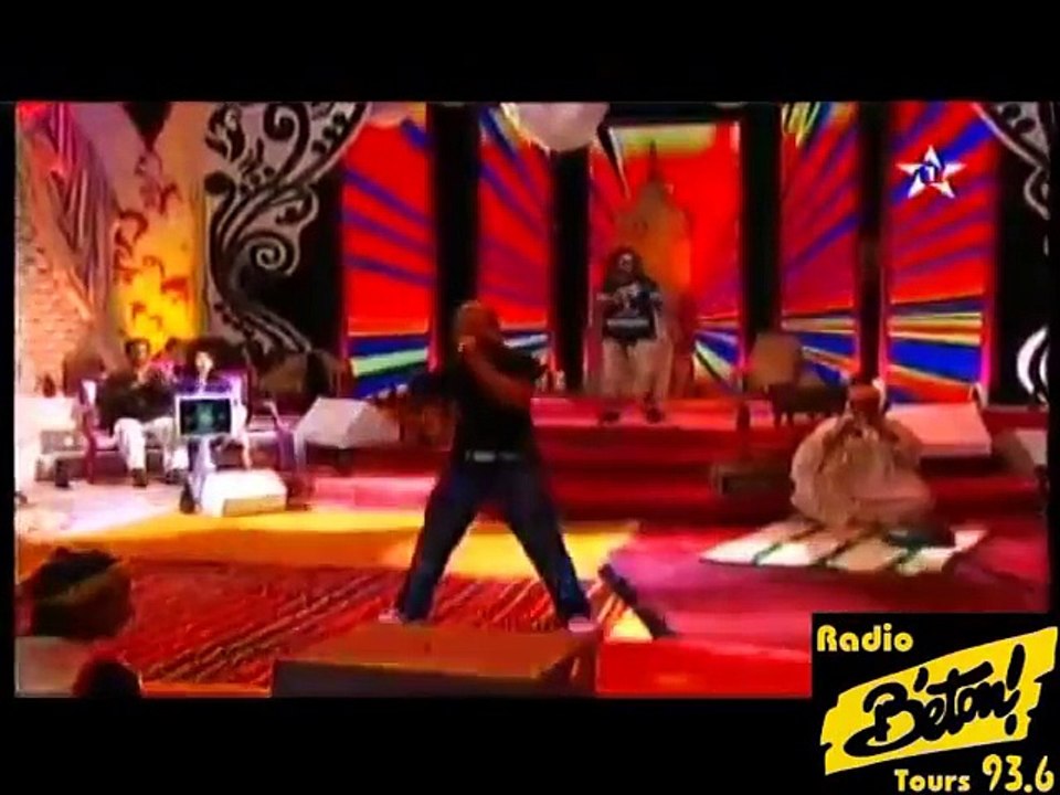 Cheb Douzi   Mundian To Bach Ke Dance Remix OF  DJ Julia RoMA 2015