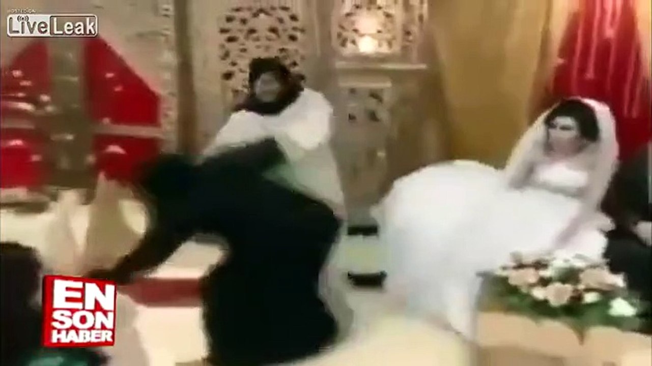 Women got into a fight at a wedding