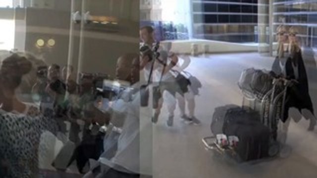 Celebrity Update | Heidi Klum receives a slimy gift