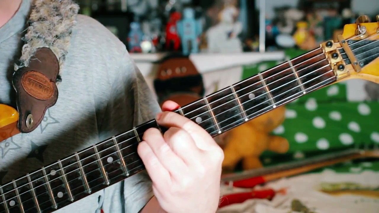Pulling Mussels From a Shell Guitar Tutorial video Dailymotion