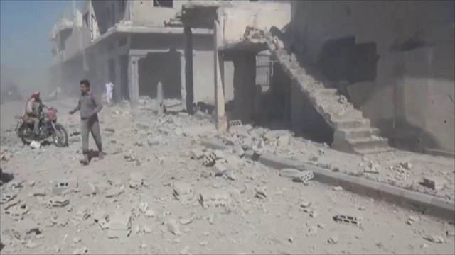 روسيا تشن غارات جوية على مواقع للمعارضة السورية