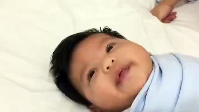 Малыш уснет за несколько секунд)