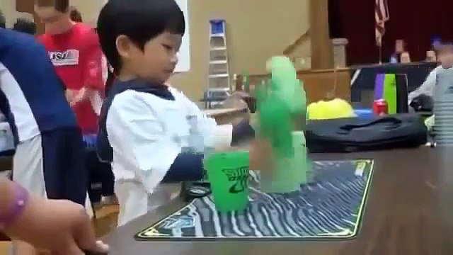 НЕВЕРОЯТНО! КАК ОН ЭТО ДЕЛАЕТ!