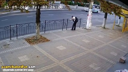 Canı Sıkılırken Bir Anda Hayatının Aksiyonunu Yaşayan Çocuk