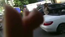 Köpek sokağa sıçtı diye kavga ediyorlar ☆ Komedi ve Eğlence izle (video)  ツ